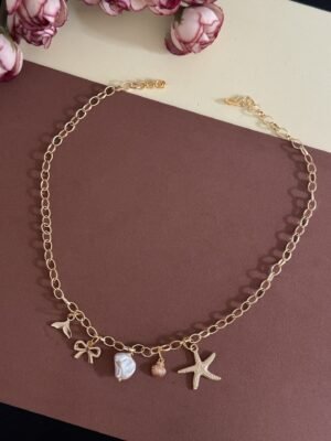 Multicharms beach babe necklace