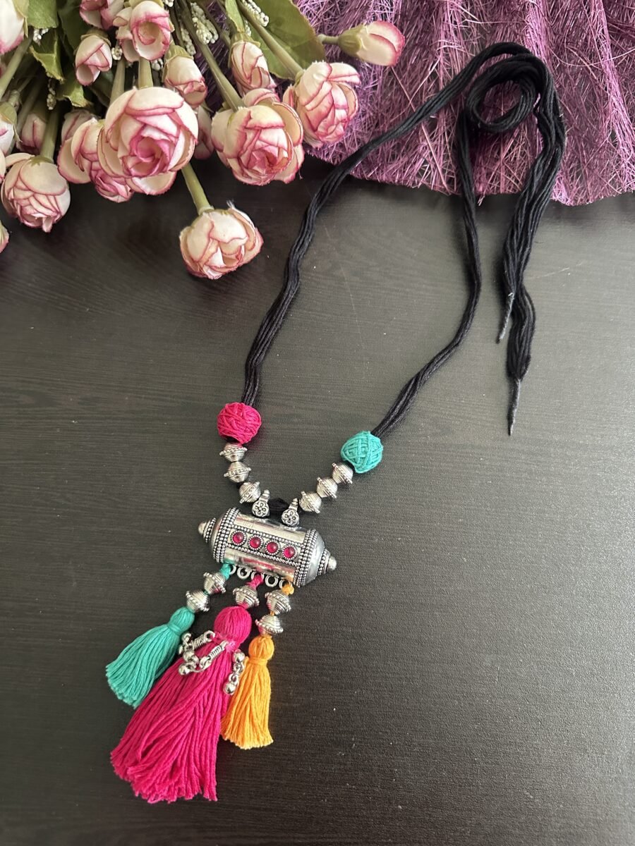 Bohemian tassles necklace