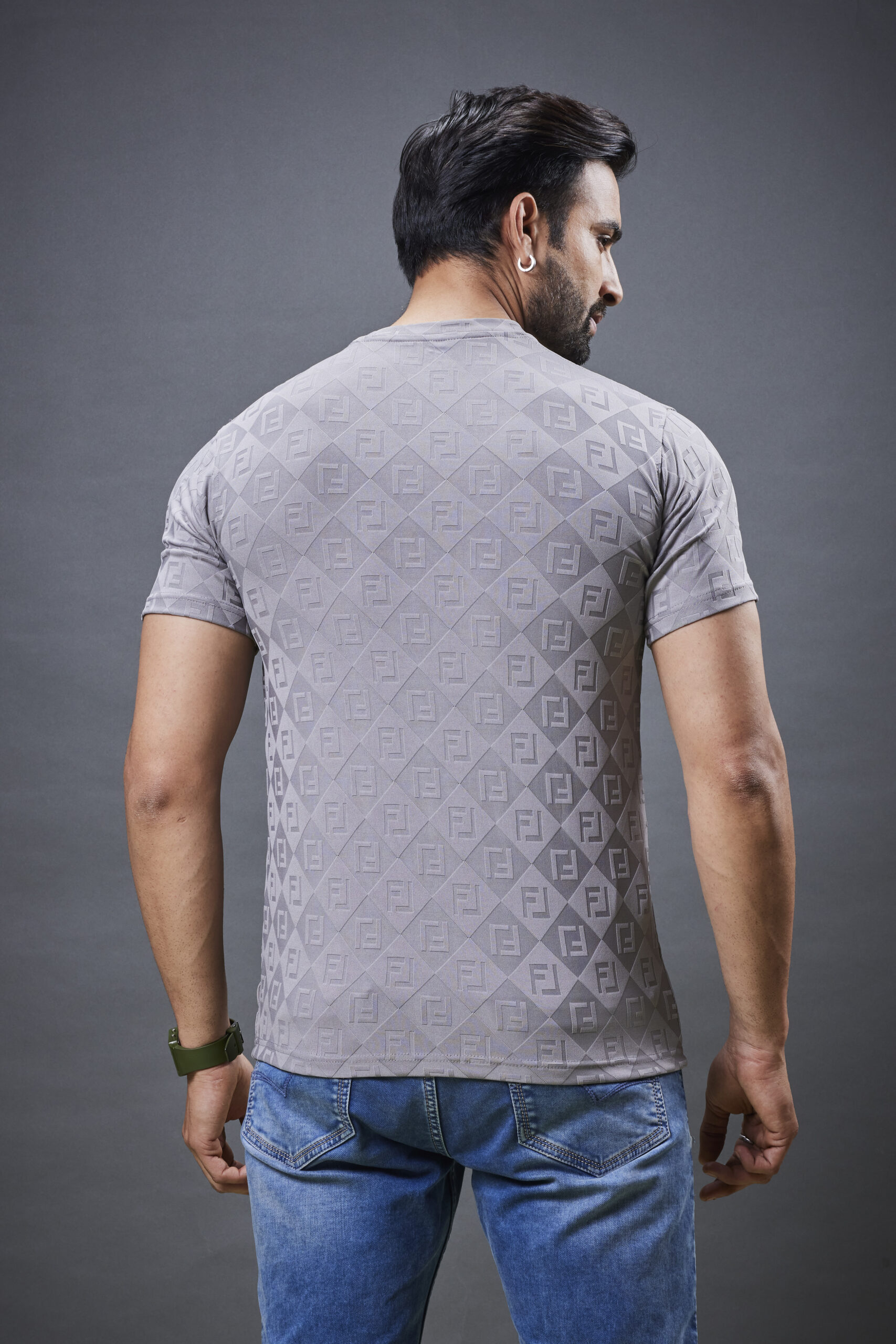 Men R/N T-SHIRT - Image 15