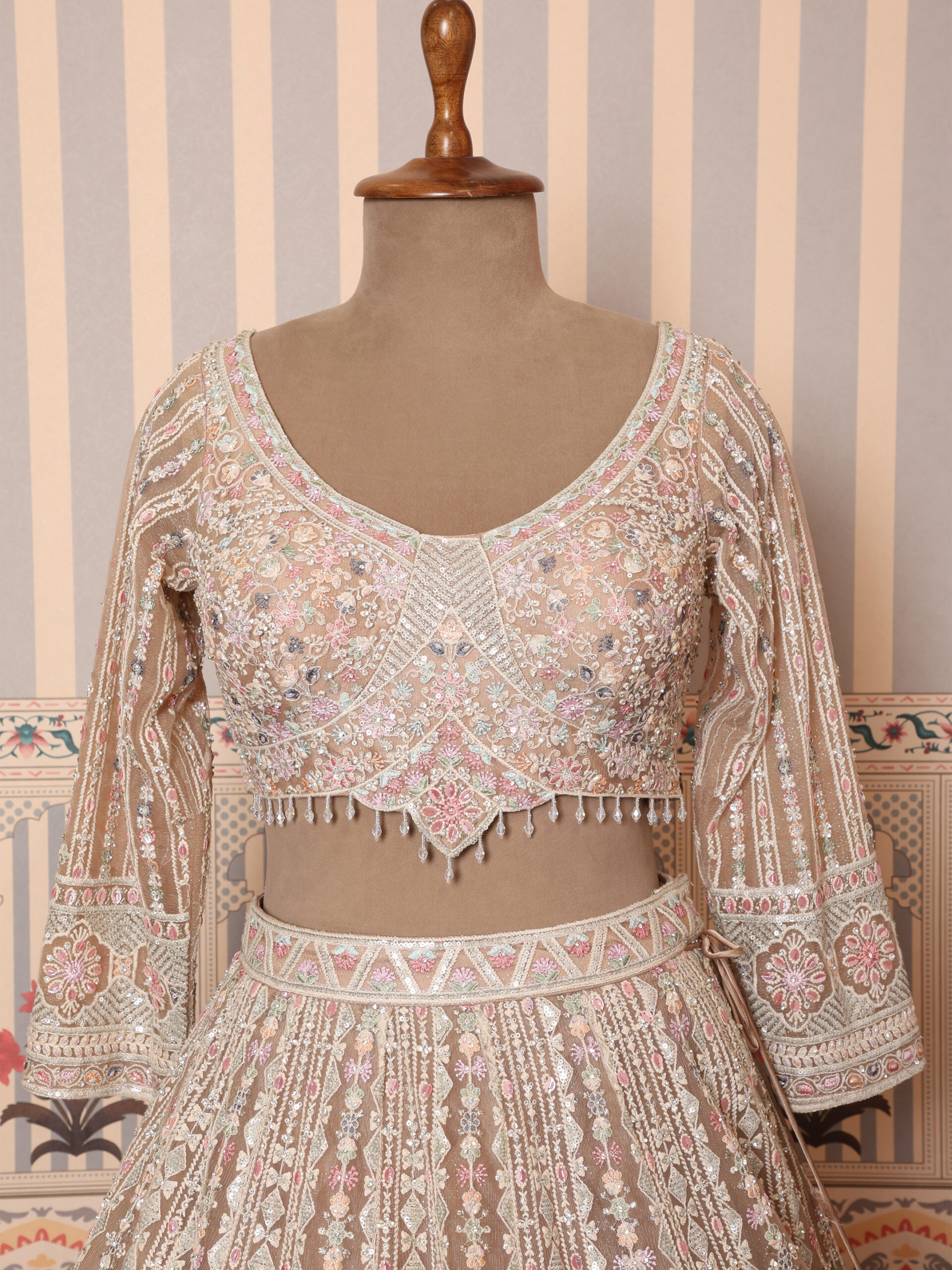 Ivory Blush Jaal Hand-Embroidered Bridal Lehenga Set - Image 6