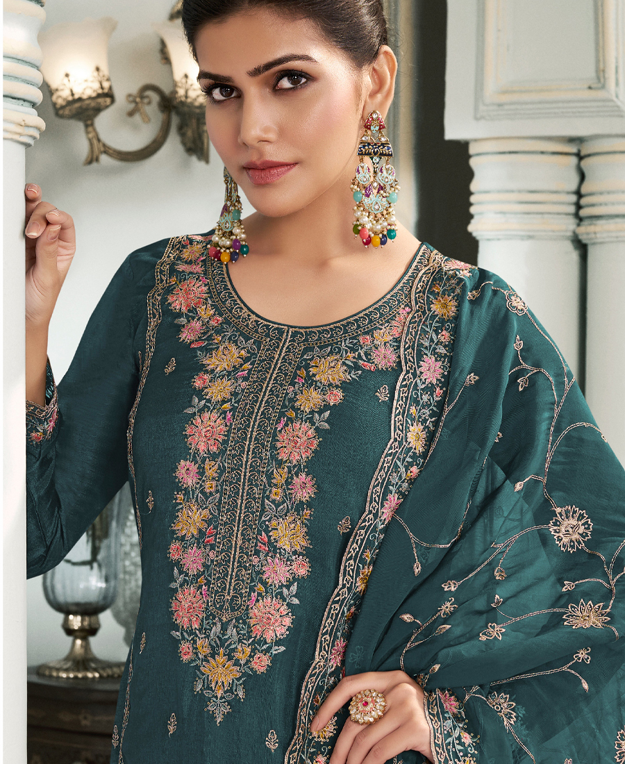 Latest Munda Silk Teal Straight Suit For Women Wear