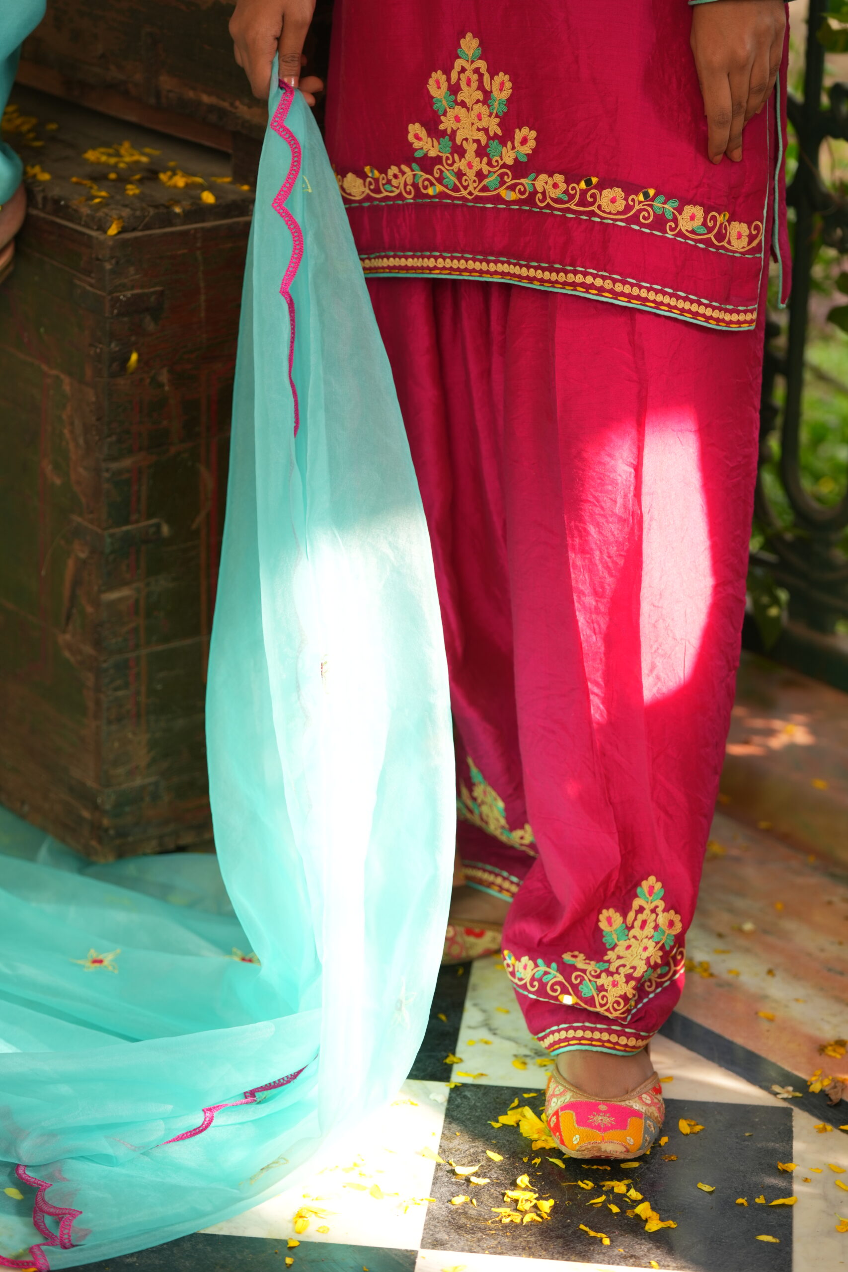 Gulzar Rosette Embroidered Kurta Set - Image 10