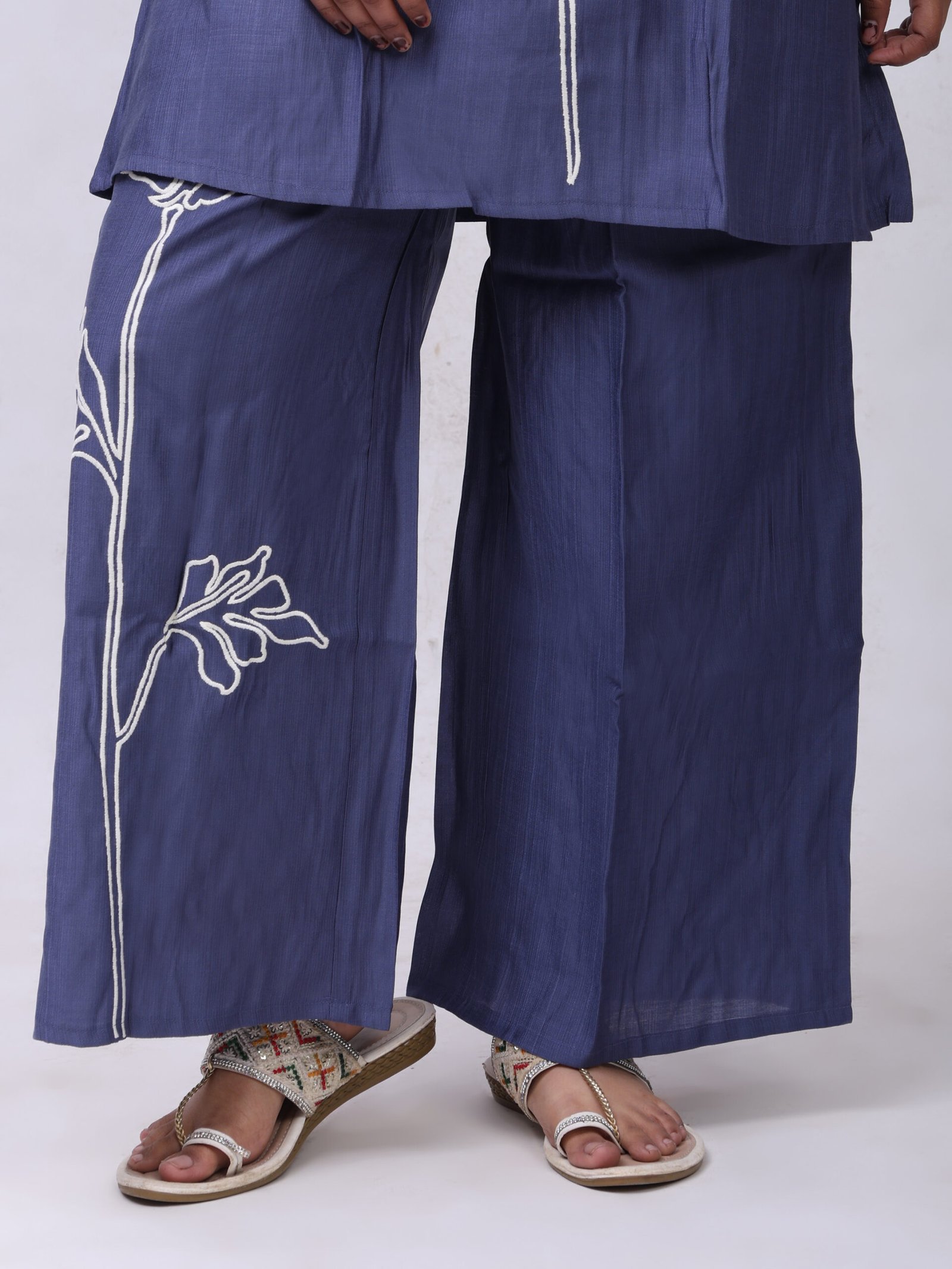 Slate Blue Kurta Tunic Co-ord Set with Large White Floral Outline Embroidery Casual Lounge Wear Women - Image 5