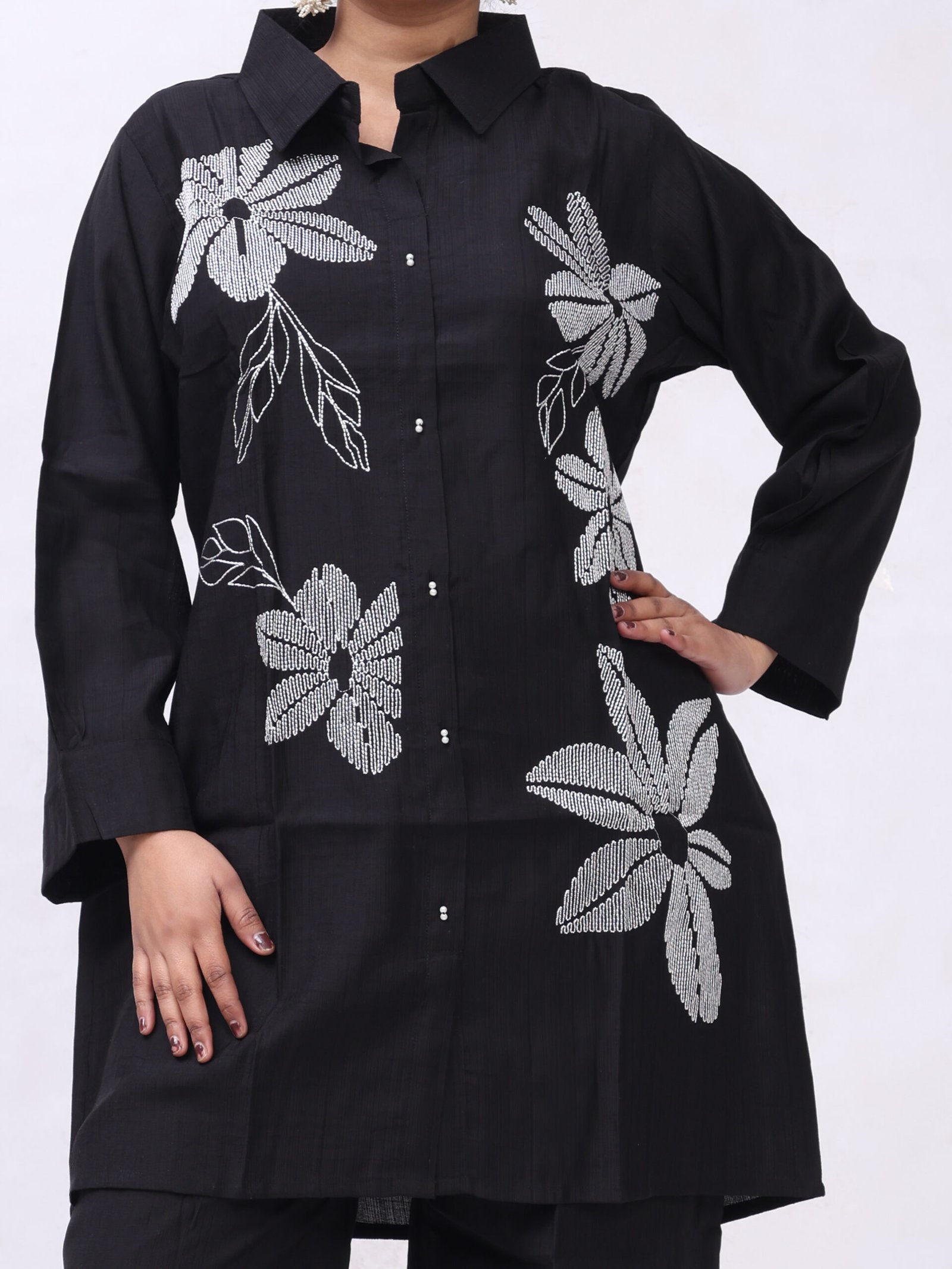 Black Button Down Kurta Tunic Co-ord Set with Large White Floral Embroidery Casual Office Wear Women - Image 4