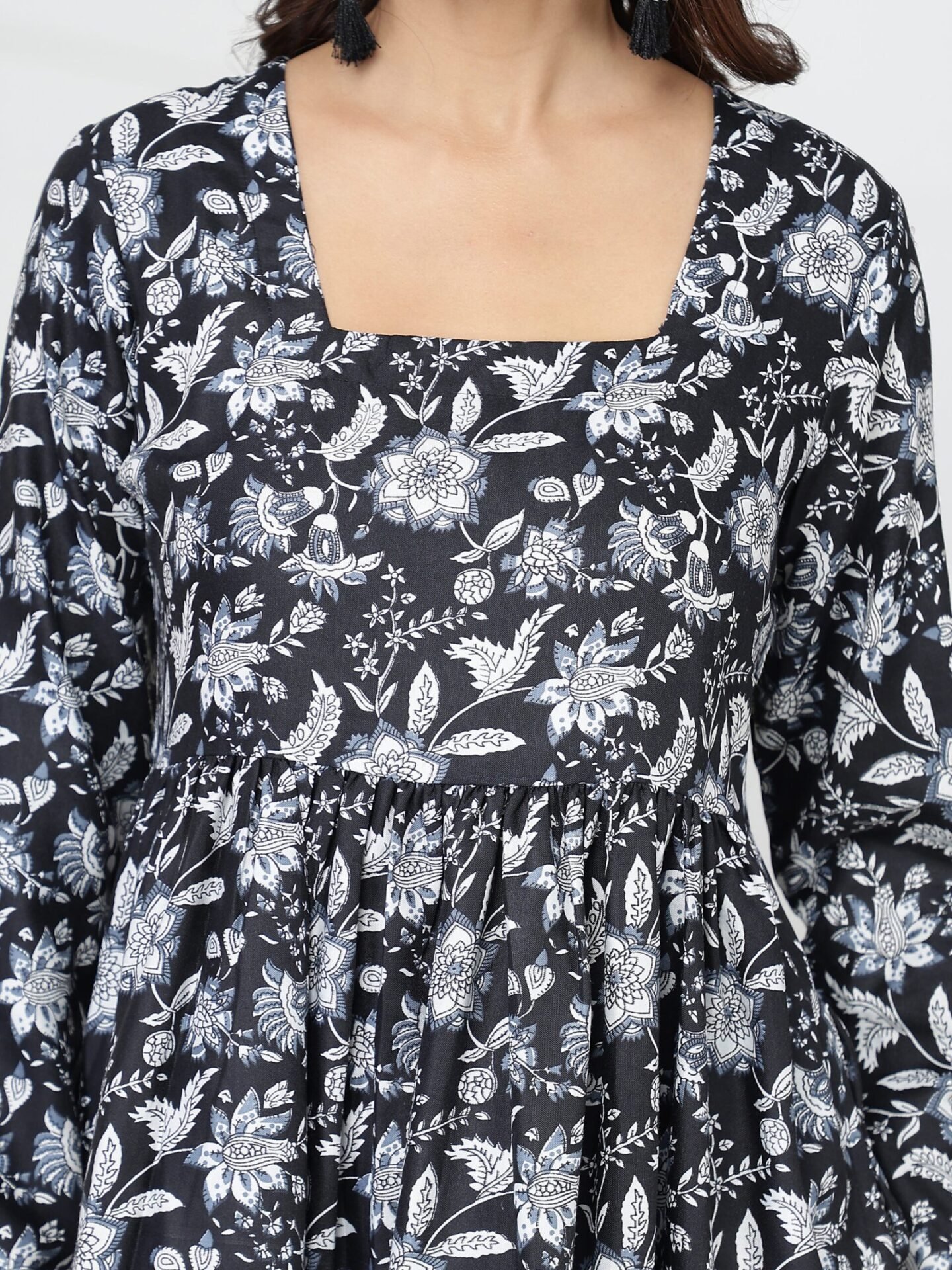Women's Black Floral Print Front-Open Layered Dress - Image 5