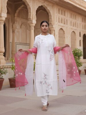 White Floral Embroidered Straight Kurta