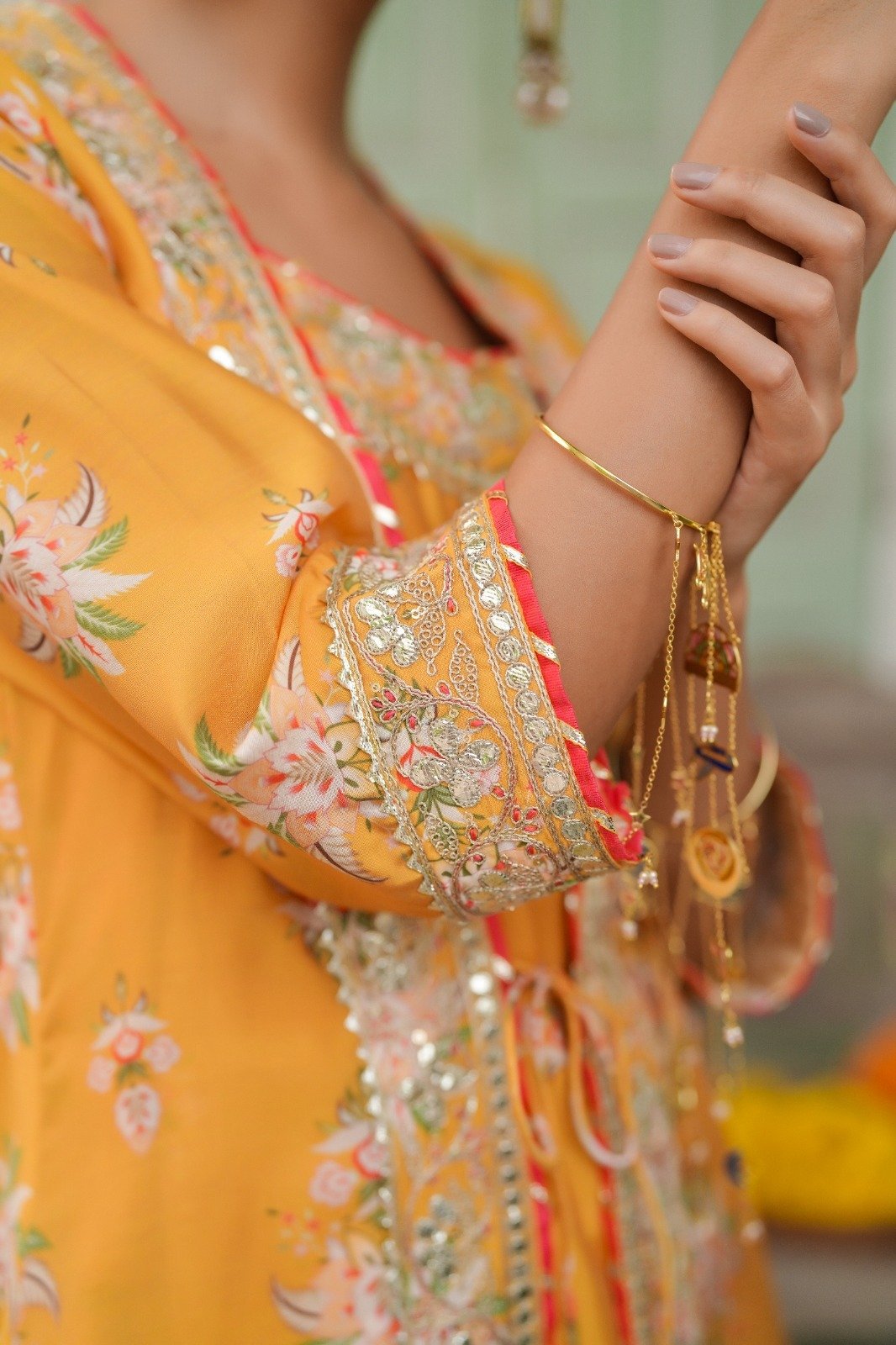 Chanderi Silk Floral Printed Shrug Set - Image 2