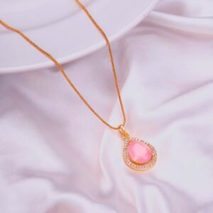 Oval Shape Goldâ€‘Plated Pendant with chain
