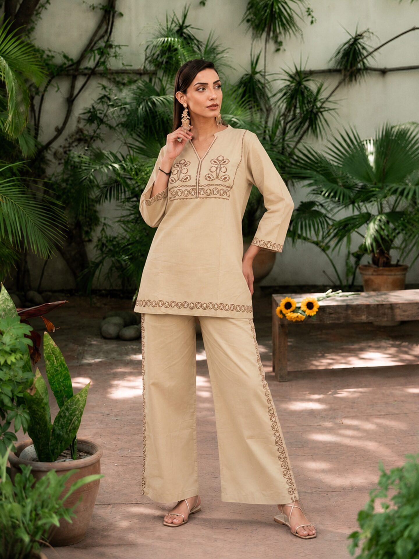 Ivory Meadow Embroidered Kurta Pant Set - Image 2